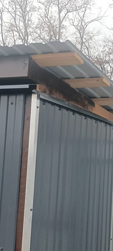 Уголок равнополочный 30х30 мм Уп 12.2000.502л Золото. Цена за 5 штук.