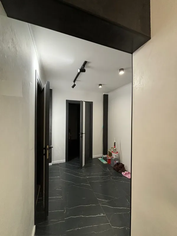 Полоса алюминиевая 10х1,5 мм черный/глянец 2,7 м