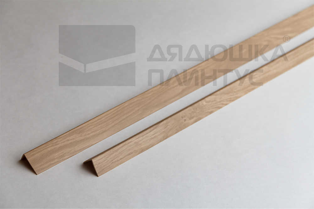 Угол ПВХ 30*30*2,75 м 0087