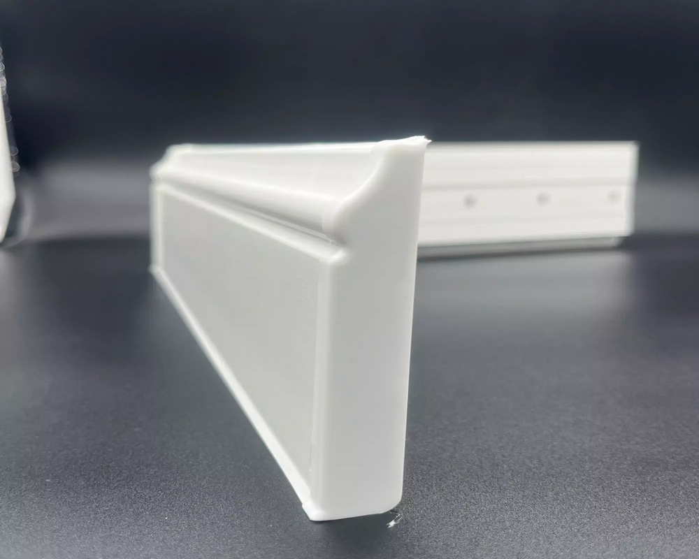 Плинтус фигурный ПВХ Дюра ИДЕАЛ 80мм 2,2м  001 Белый